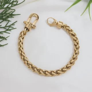 Premium Gold-Tone Stainless Steel Bracelet – Minimalist & Elegant